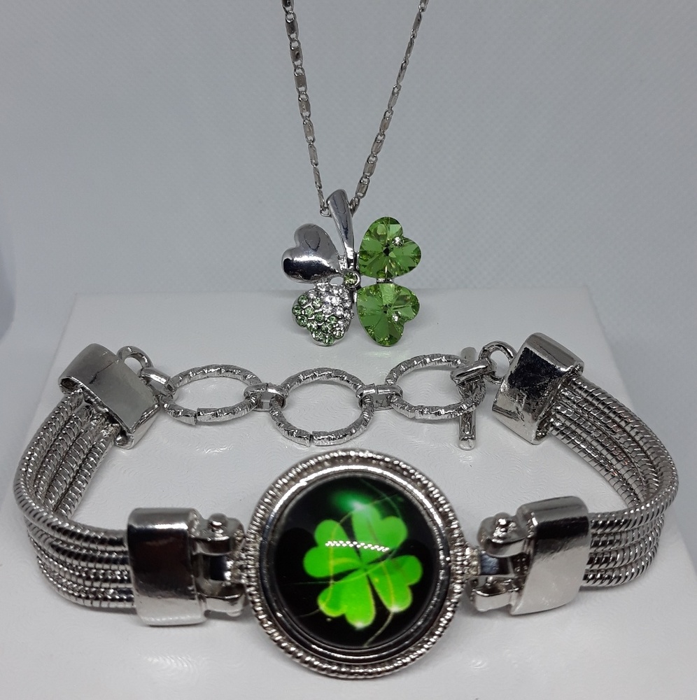 St Patrick's Day Necklace Set